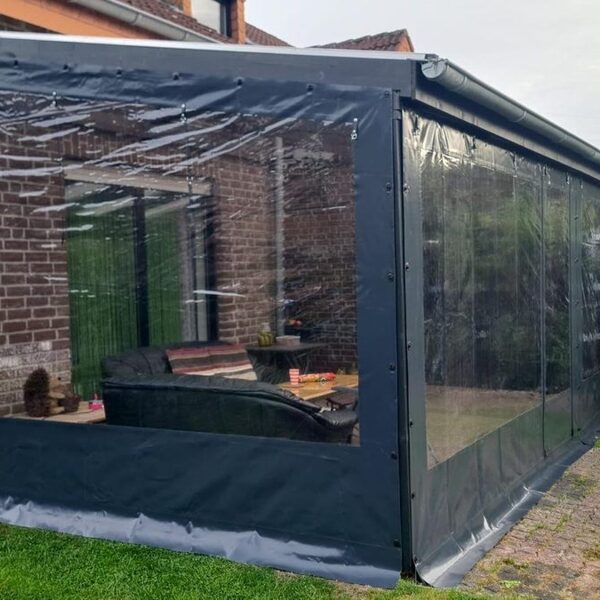 Mīkstie PVC logi terasei pie privātmājas