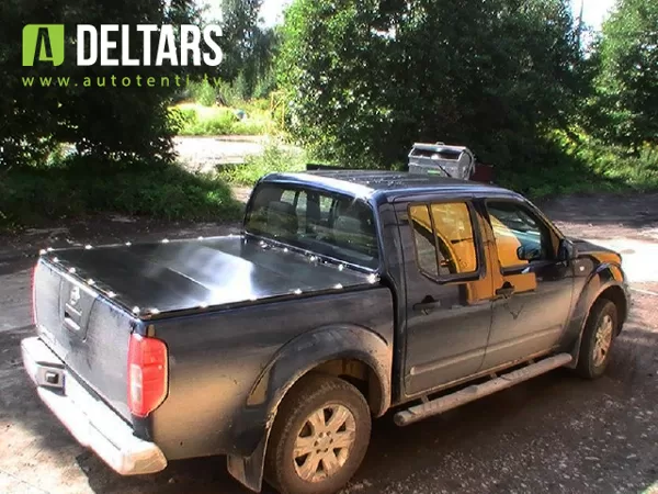 NISSAN NAVARA NOŅEMAMS KRAVAS KASTES PĀRSEGS