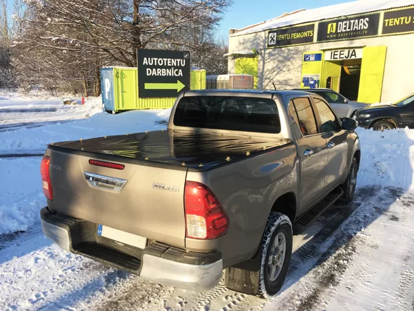 Toyota Hilux 2016 kravas kastes pārsegs