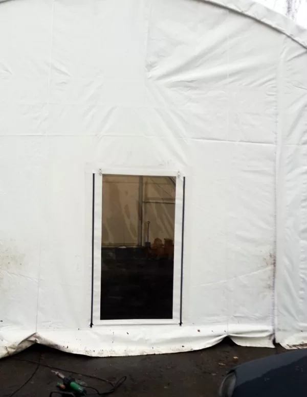 LOGU UN DURVJU IESTRĀDE PVC MATERIĀLĀ