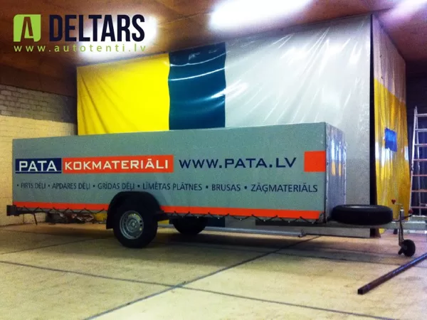 REKLĀMA-UZ-AUTO-PIEKABĒM-PVC-13